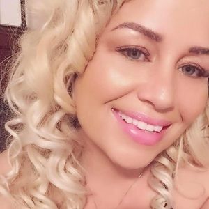 Meet your Posher, Sherry